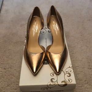 Brenda Zaro Pumps